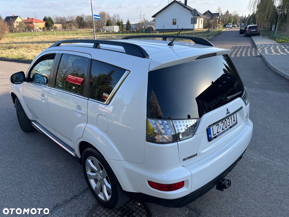 Mitsubishi Outlander 2.2 DID Intense + 4WD - 12