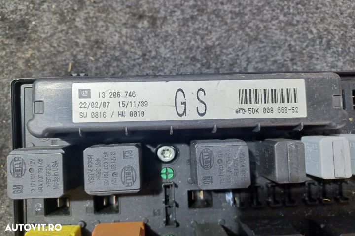 Panou sigurante si relee 13206746 Opel Astra H [2004 - 2007] wagon 1. - 4