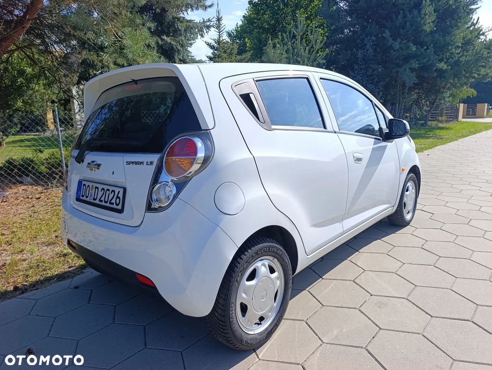 Chevrolet Spark 1.0 LS+ - 4