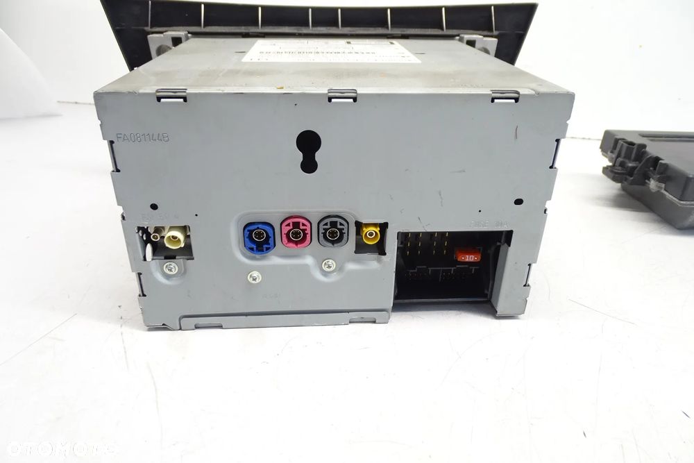 MERCEDES C W204 RADIO NAWIGACJA WYŚWIETLACZ  A2049009807 - 8