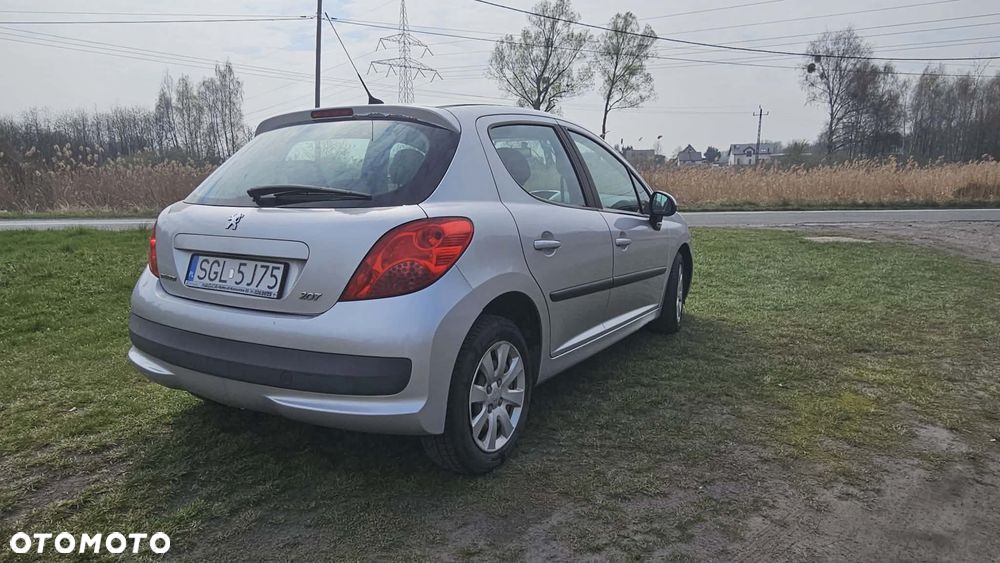 Peugeot 207 1.4 Presence - 7