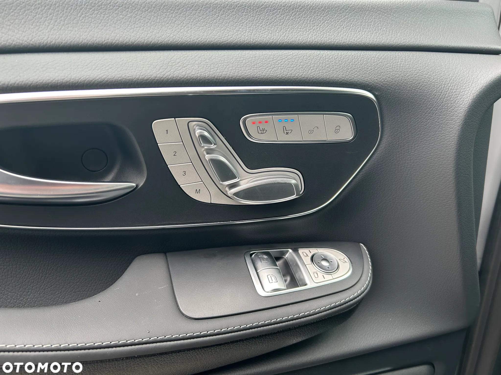 Mercedes-Benz Klasa V 300 d 4-Matic 9G-Tronic Exclusive (d³ugi) - 9