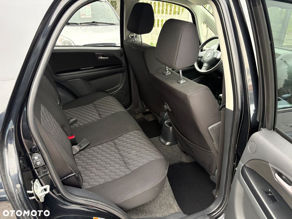 Suzuki SX4 1.6 GLX / Comfort - 32