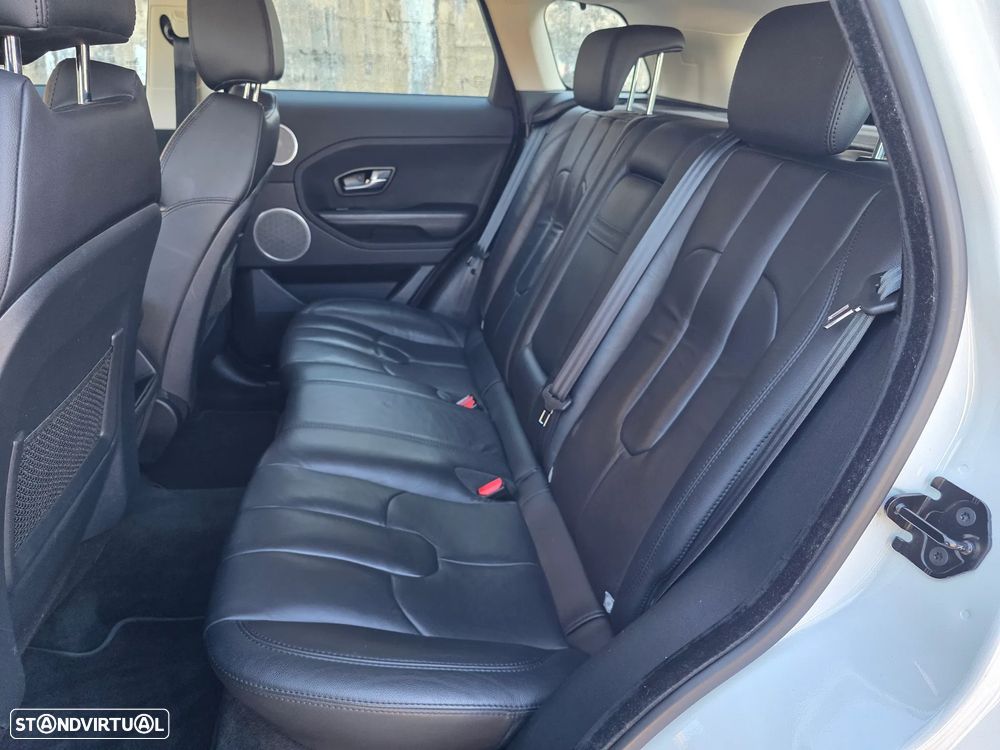 Land Rover Range Rover Evoque 2.2 TD4 Prestige Auto - 4