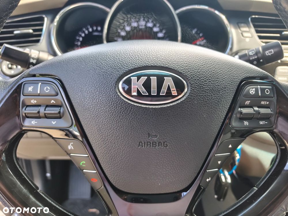 Kia Ceed 1.6 GDI L - 17