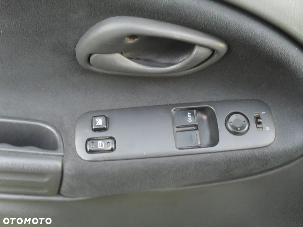 Suzuki Grand Vitara 1.6 - 27