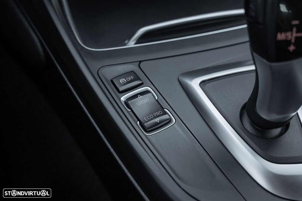 BMW 116 d Pack M Auto - 23