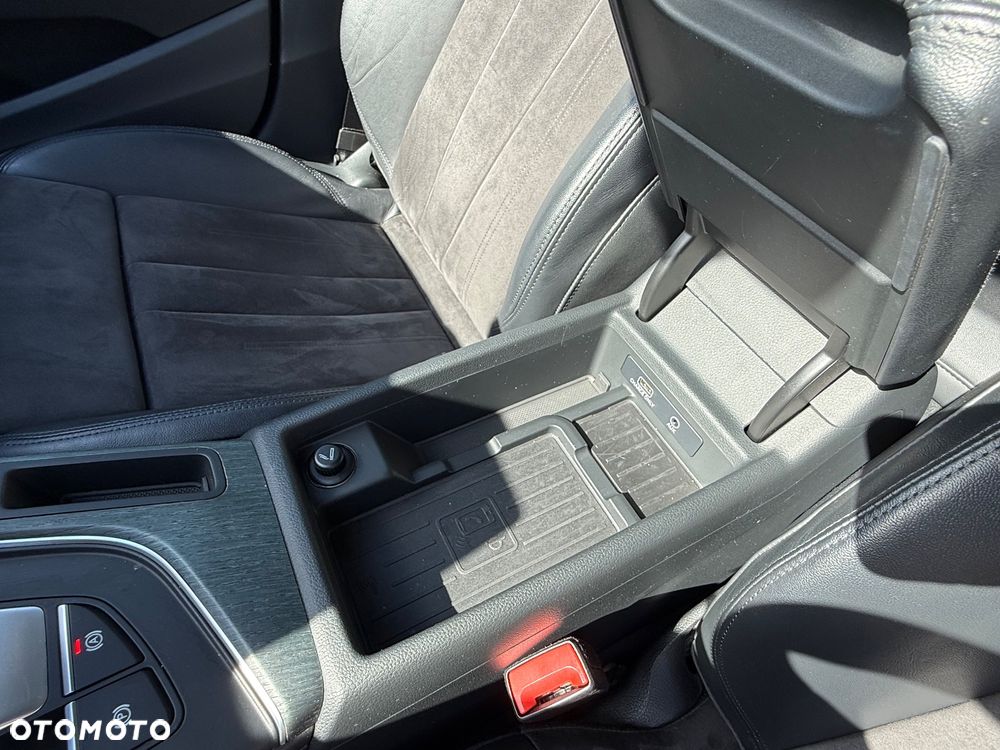 Audi A4 Avant 2.0 TFSI Quattro S tronic - 24