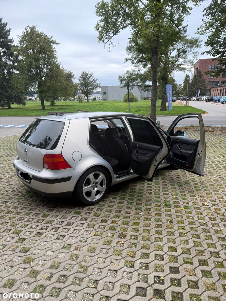 Volkswagen Golf IV 1.6 Highline - 14