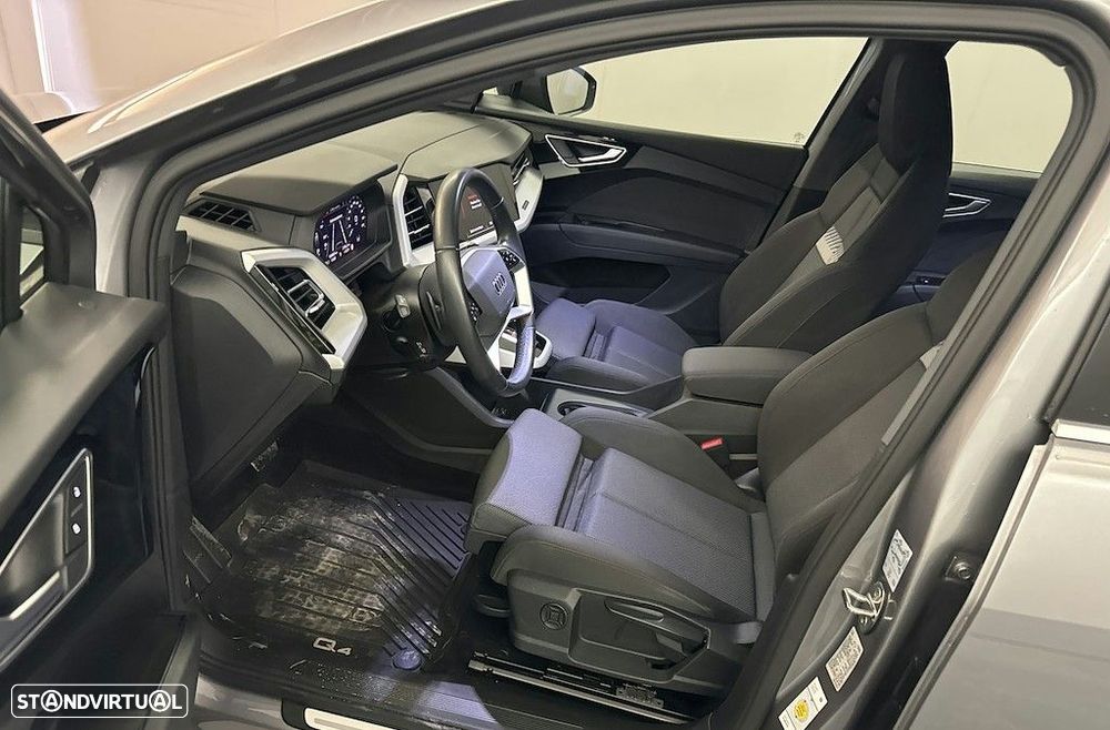 Audi Q4 e-tron 45 quattro - 4