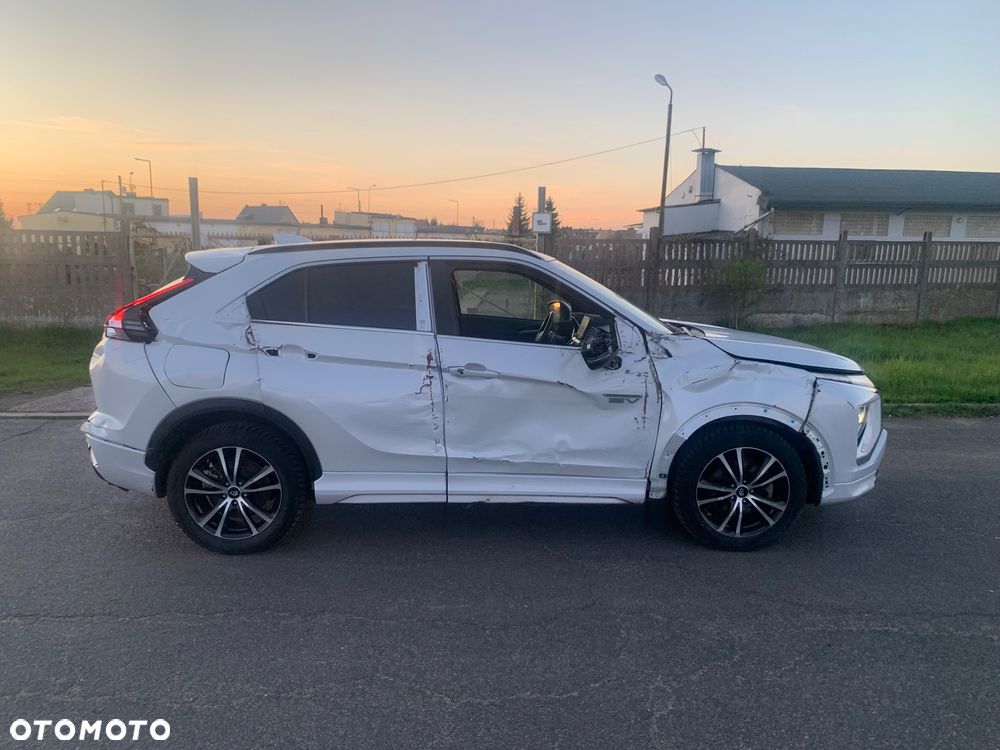 Mitsubishi Eclipse Cross - 4