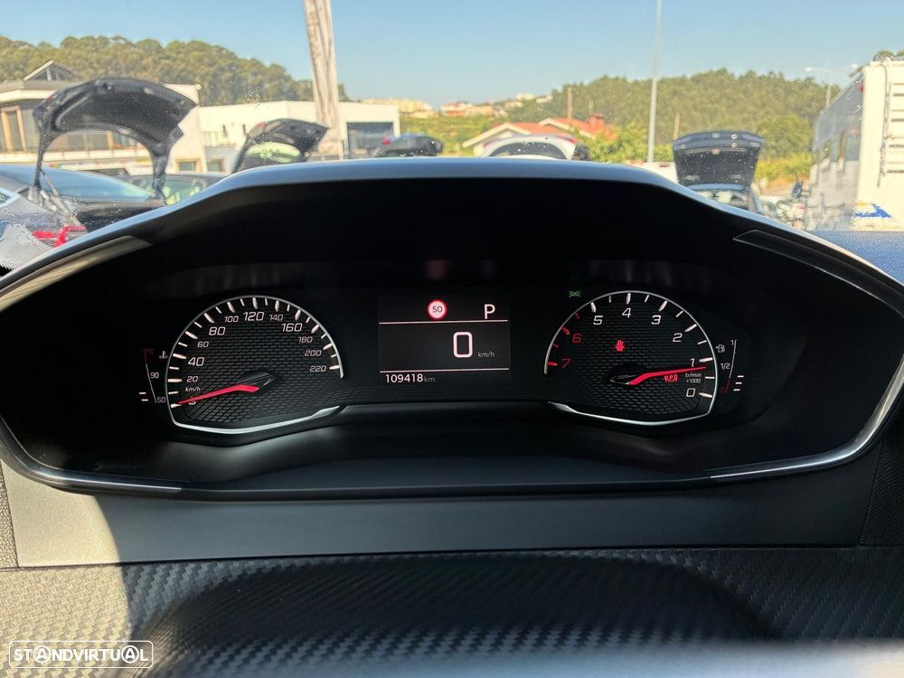 Peugeot 2008 1.5 BlueHDi Active EAT8 - 16