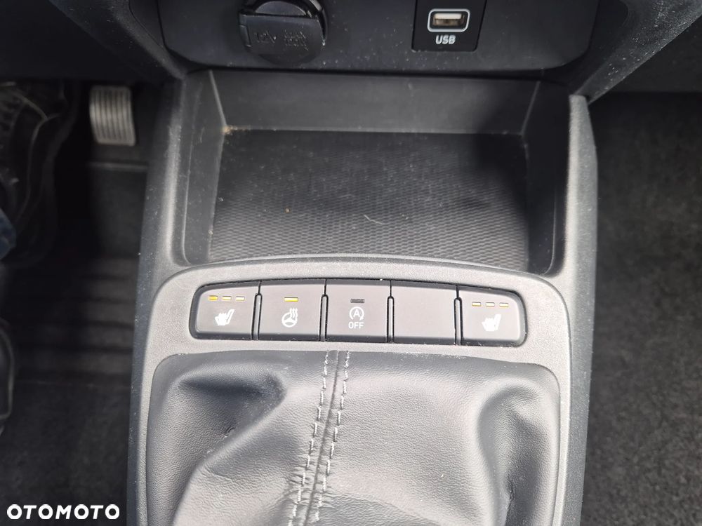 Hyundai i10 1.0 Passion - 31