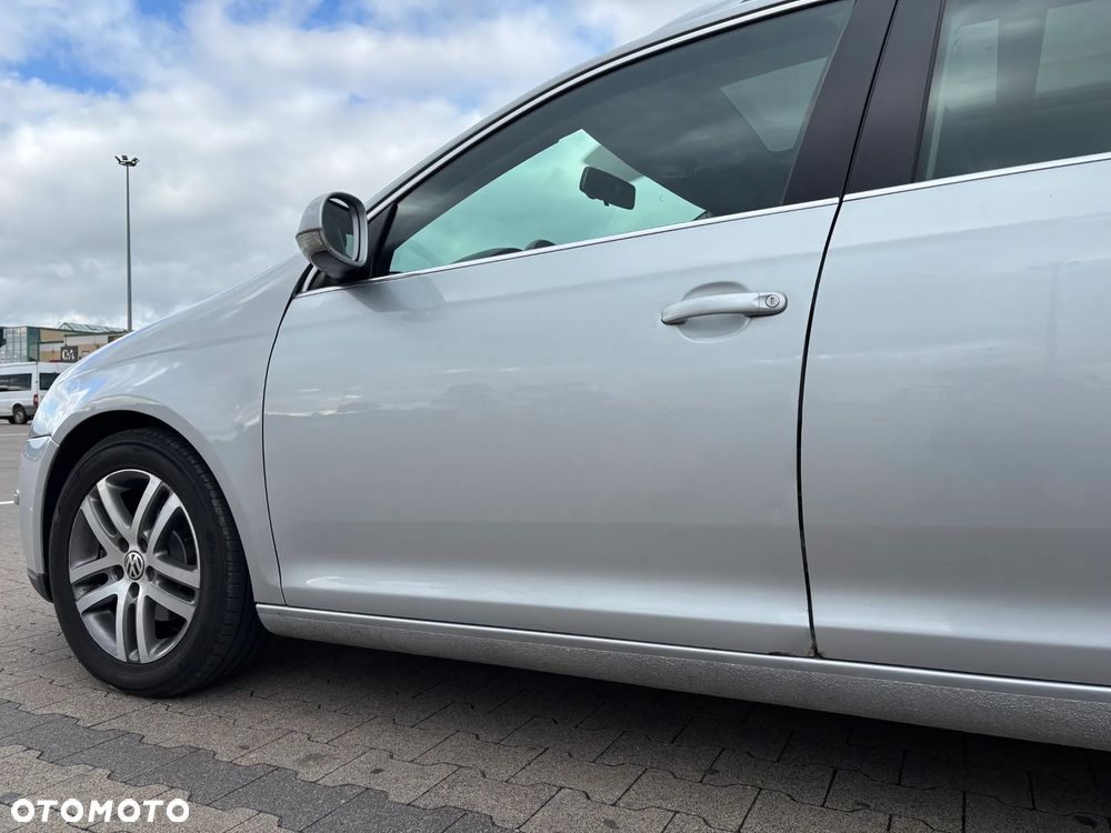 Volkswagen Golf V 1.9 TDI DPF BlueMot Comfortline - 6