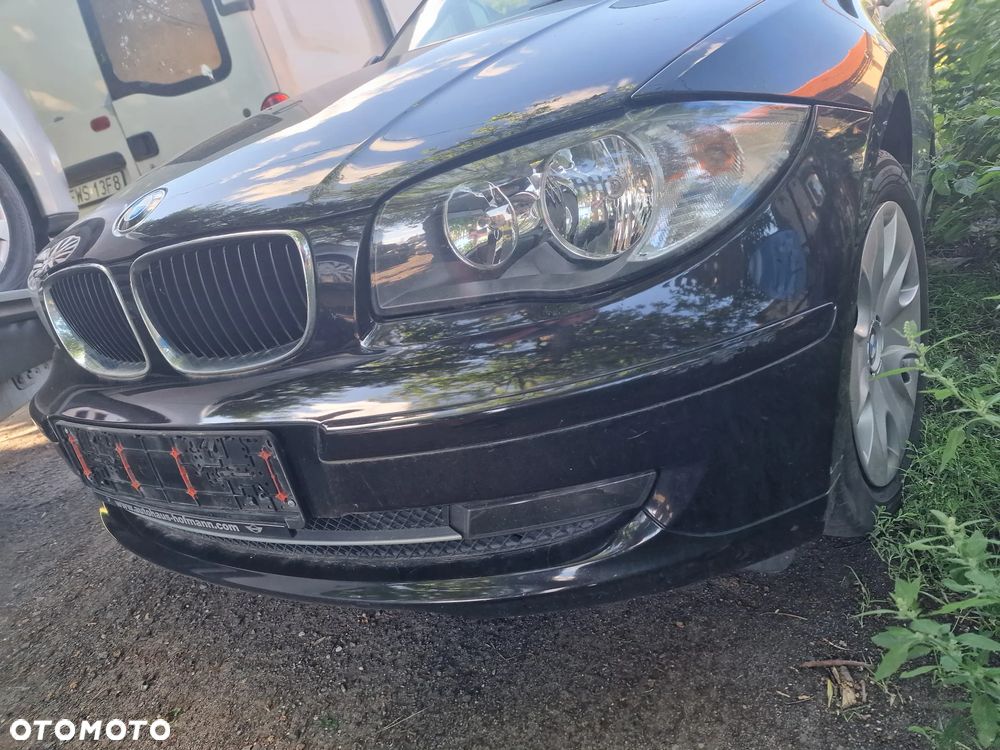 Kompletny  przód  BMW  E87 w kolorze  668 - 8