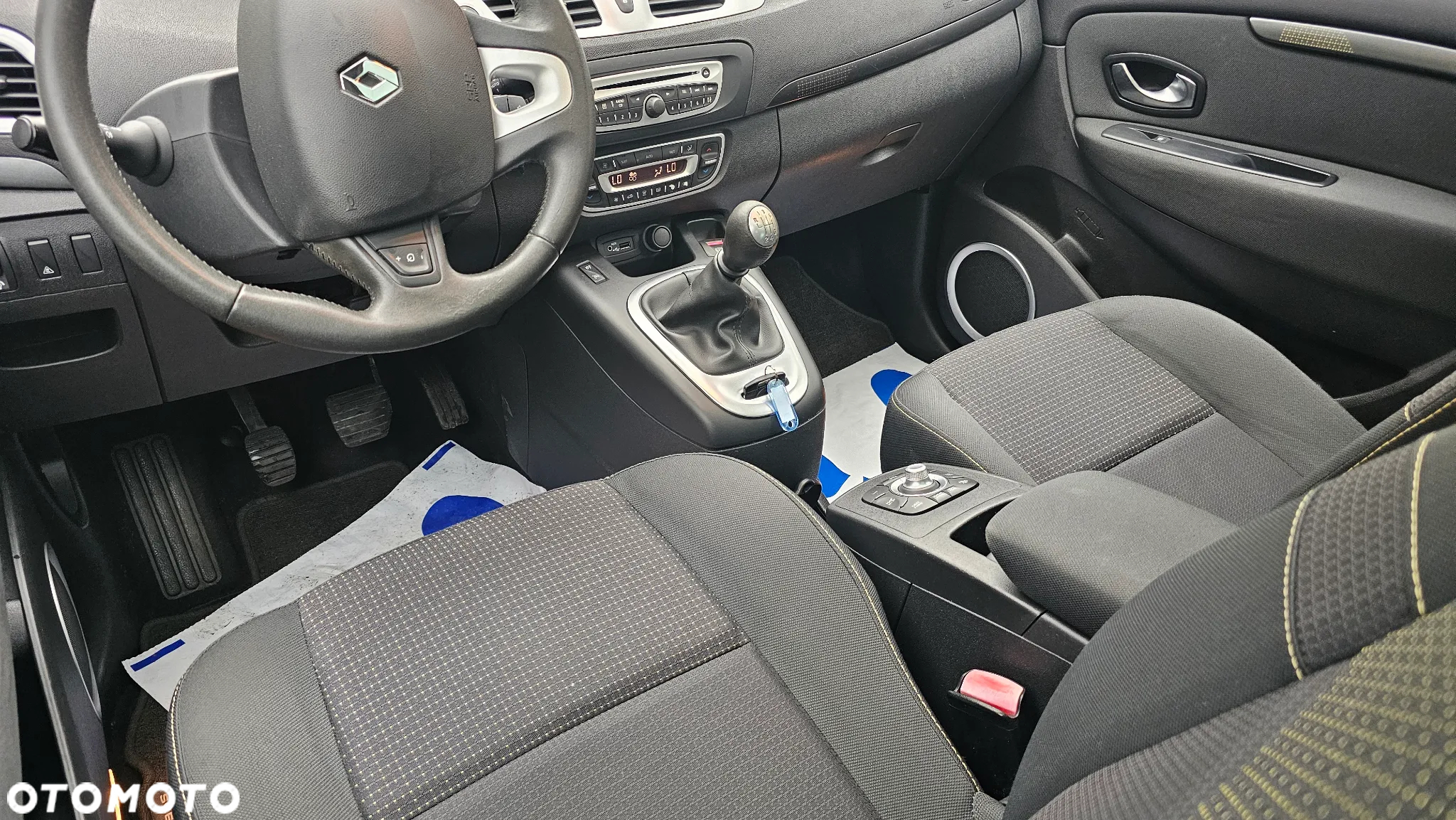 Renault Grand Scenic Gr 1.4 16V TCE Privilege - 22