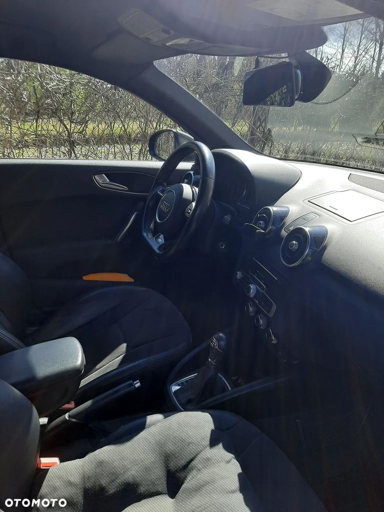 Audi A1 Sportback 1.6 TDI Sport S tronic - 9