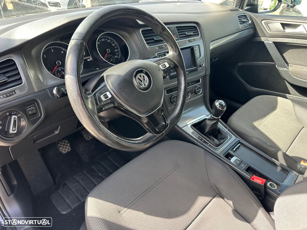 VW Golf 1.6 TDi Confortline - 10