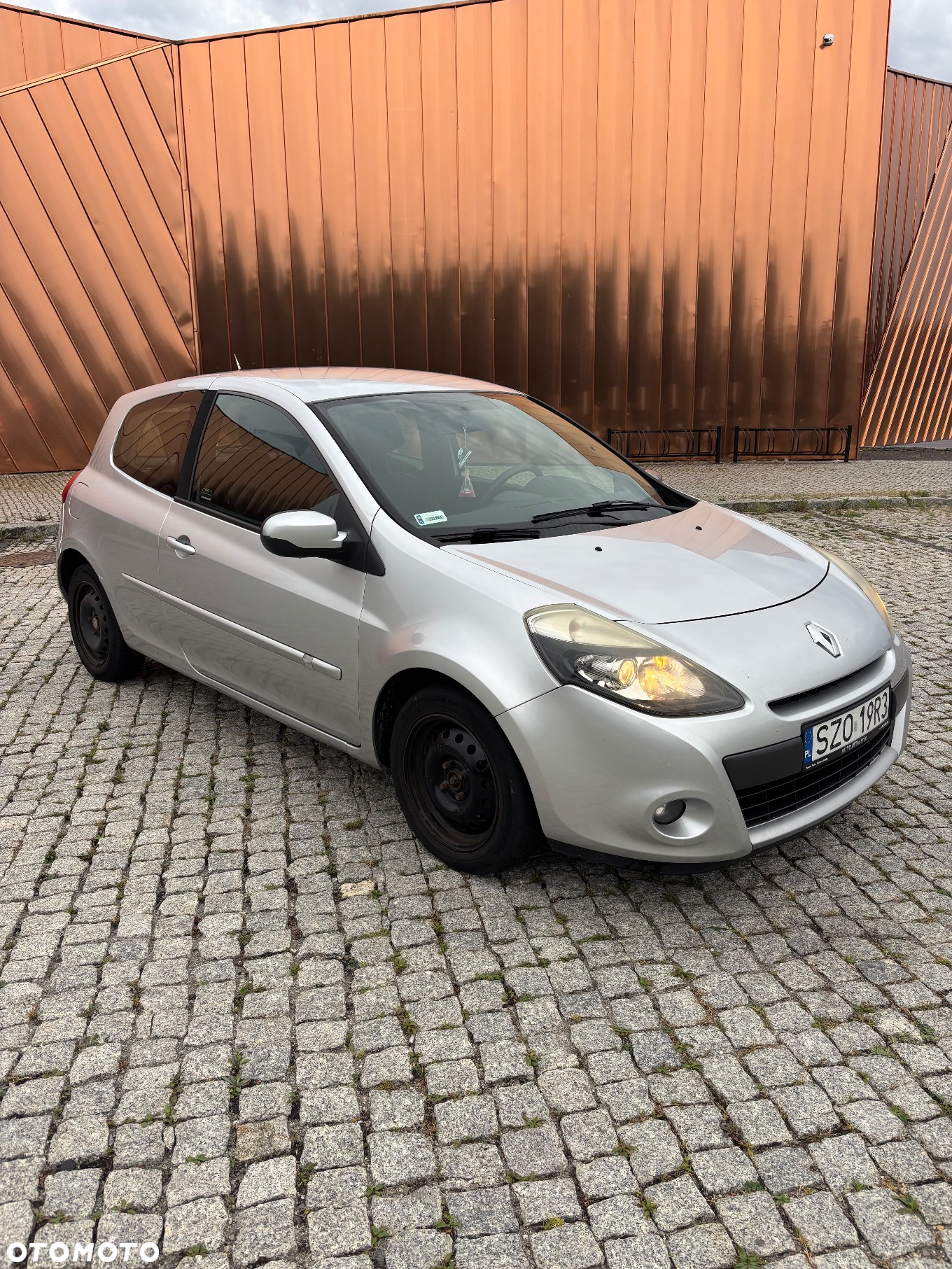 Renault Clio - 2