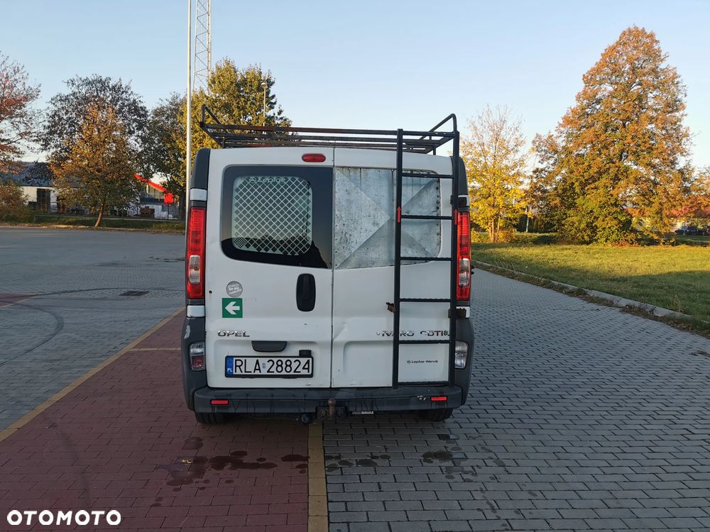 Opel Vivaro - 2