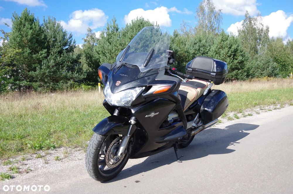 Honda ST - 2