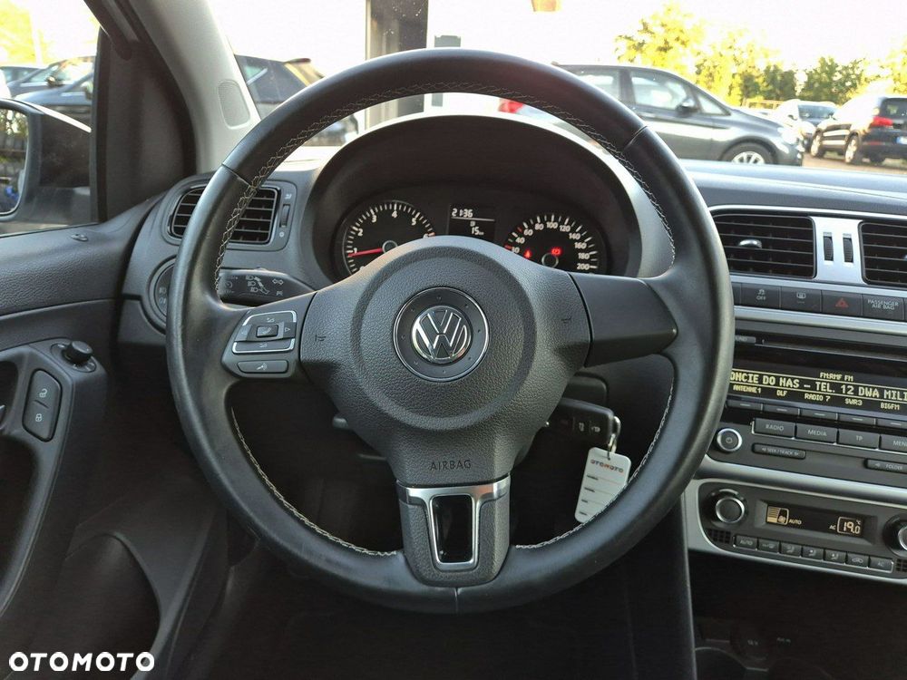 Volkswagen Polo 1.4 MATCH - 26