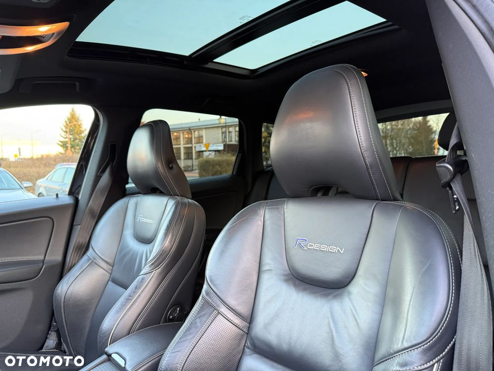 Volvo XC 60 T6 AWD R-Design Summum - 14
