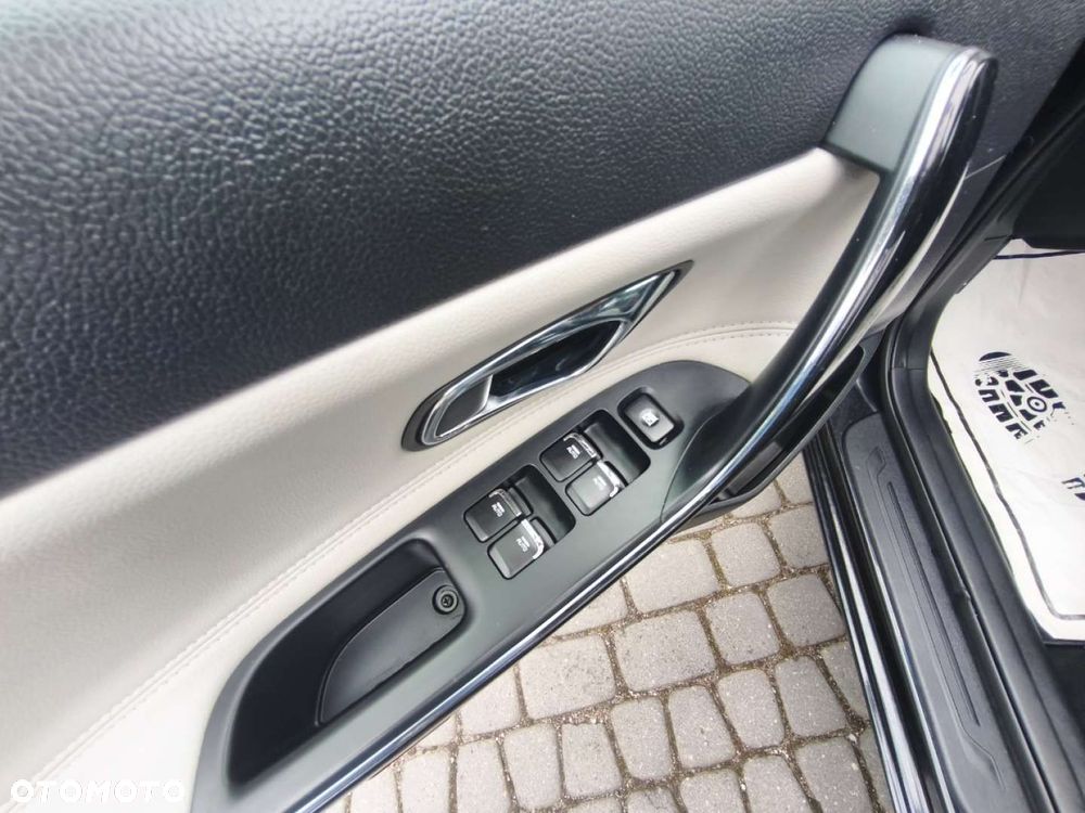 Kia Ceed - 14