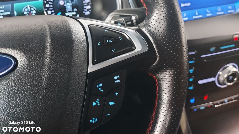 Ford Edge 2.0 EcoBlue Twin-Turbo 4WD ST-Line - 32