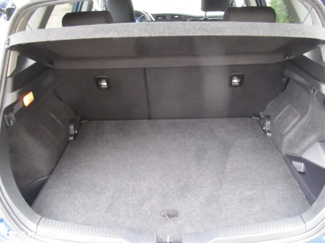 Toyota Auris Hybrid 135 Premium - 28