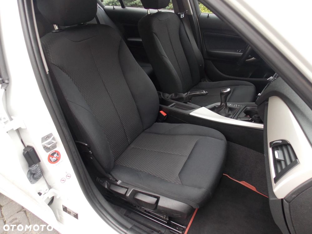 BMW Seria 1 - 15