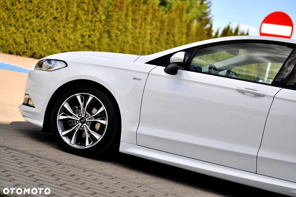 Ford Mondeo 2.0 TDCi ST-Line - 11