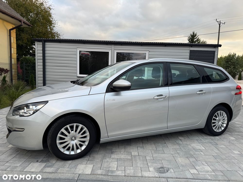 Peugeot 308 SW HDi FAP 110 (Blue Lion) Business Line Niveau 1 - 11