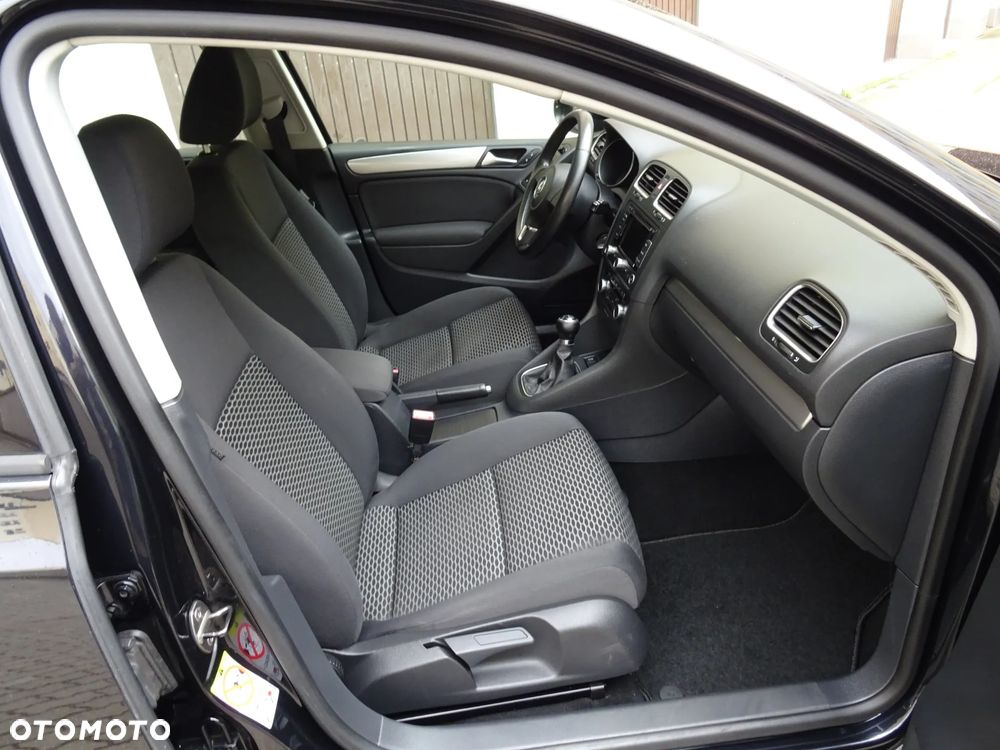 Volkswagen Golf 1.6 TDI DPF BlueMotion - 7