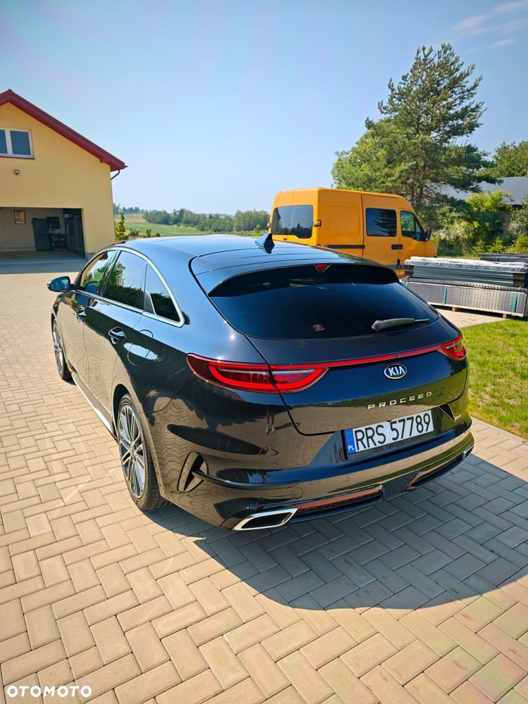 Kia ProCeed - 4