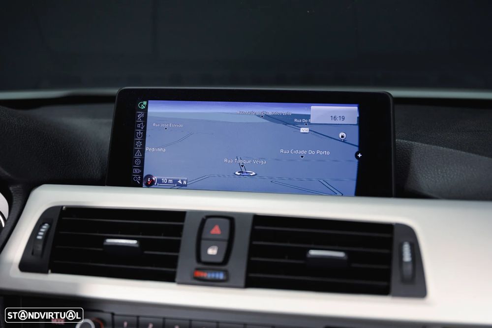 BMW 320 d Sport-Aut. - 15