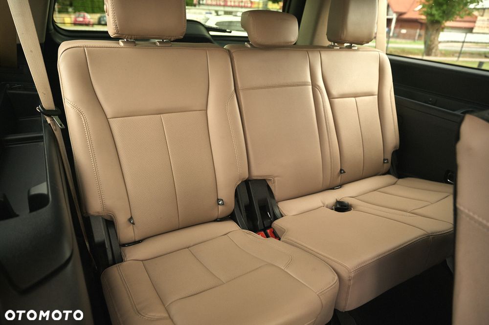 Ford Expedition - 28