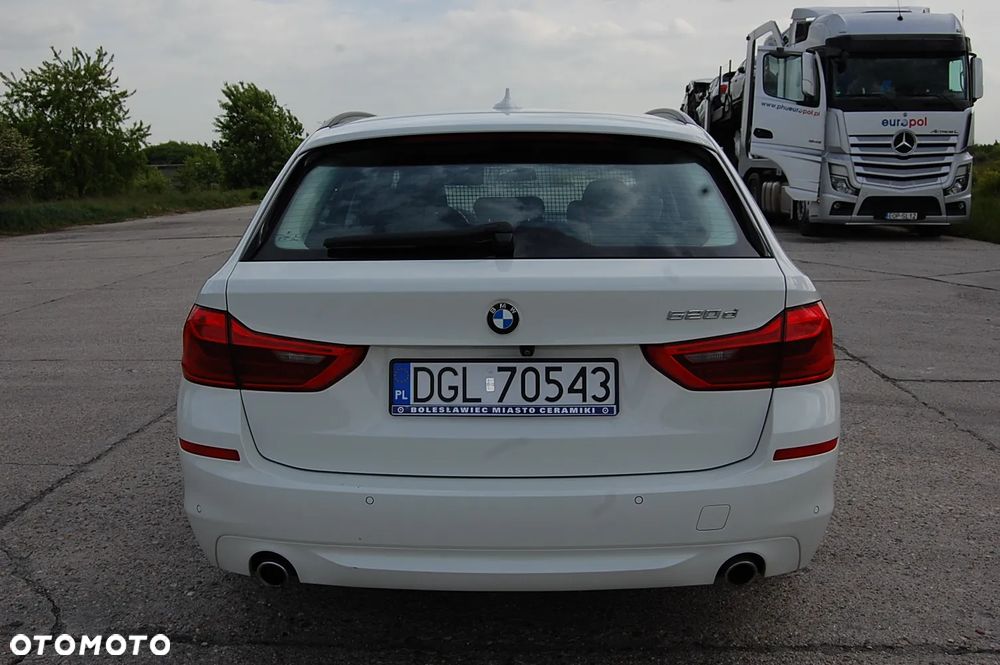 BMW Seria 5 520d - 6