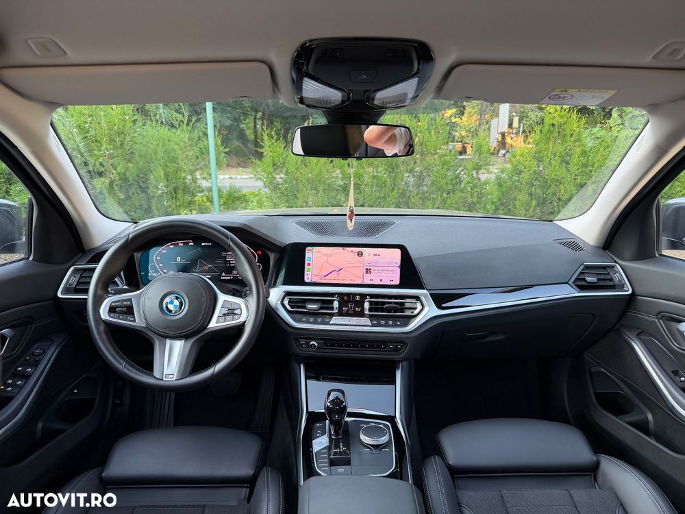 BMW Seria 3 330e Aut. Advantage - 19