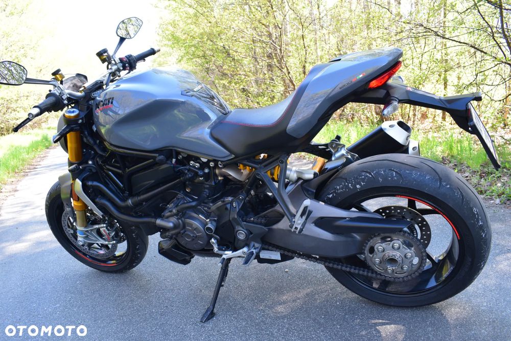 Ducati Monster - 17