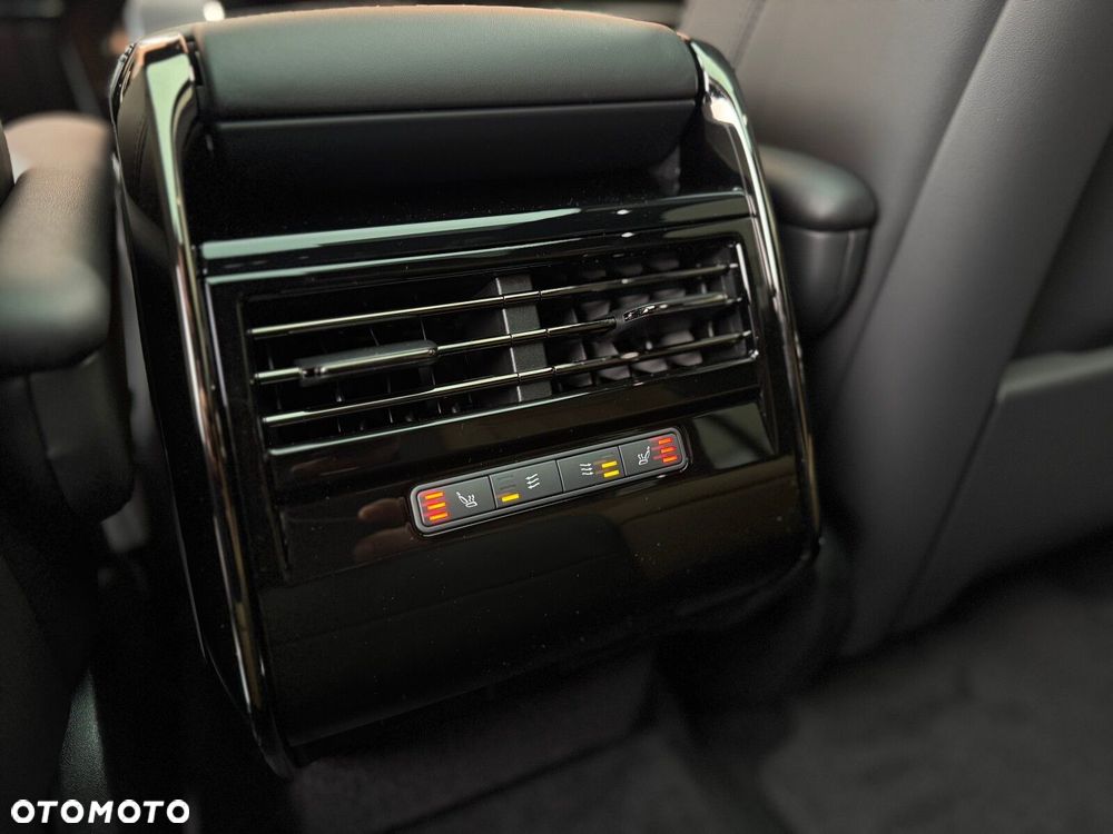 Land Rover Range Rover Sport - 23