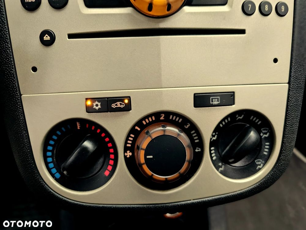Opel Corsa - 20