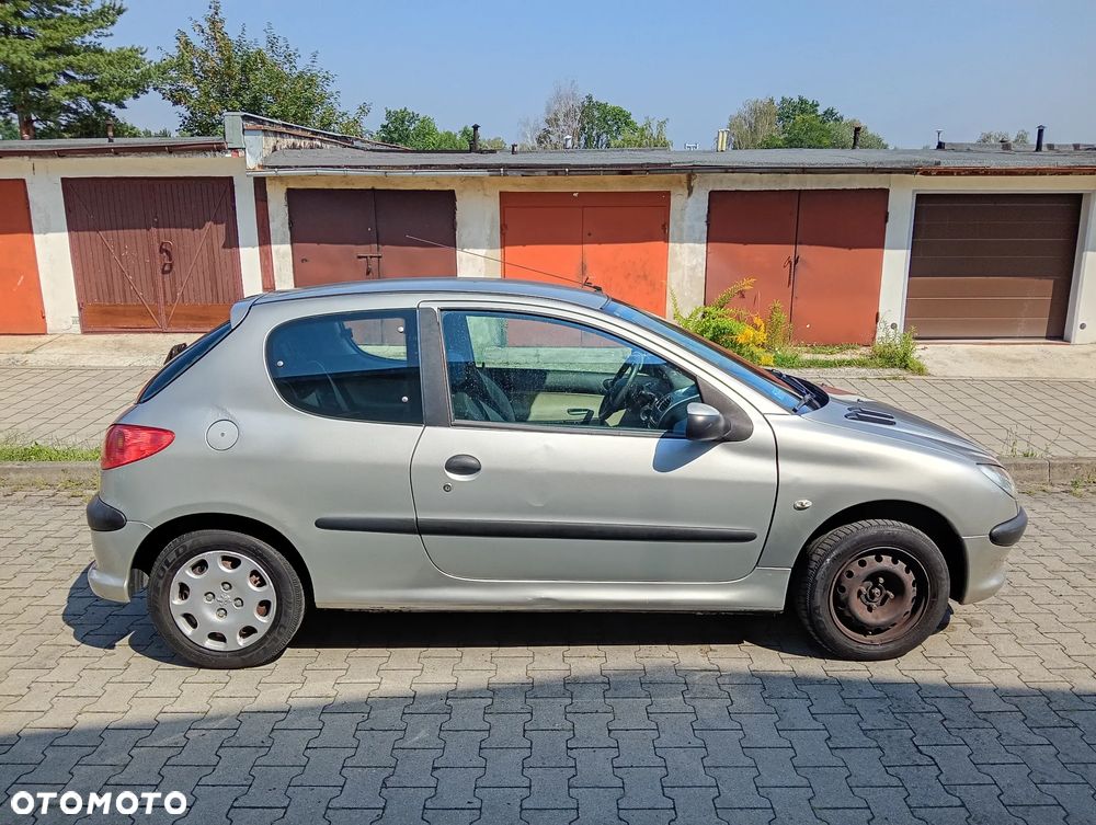 Peugeot 206 1.1 XR - 2