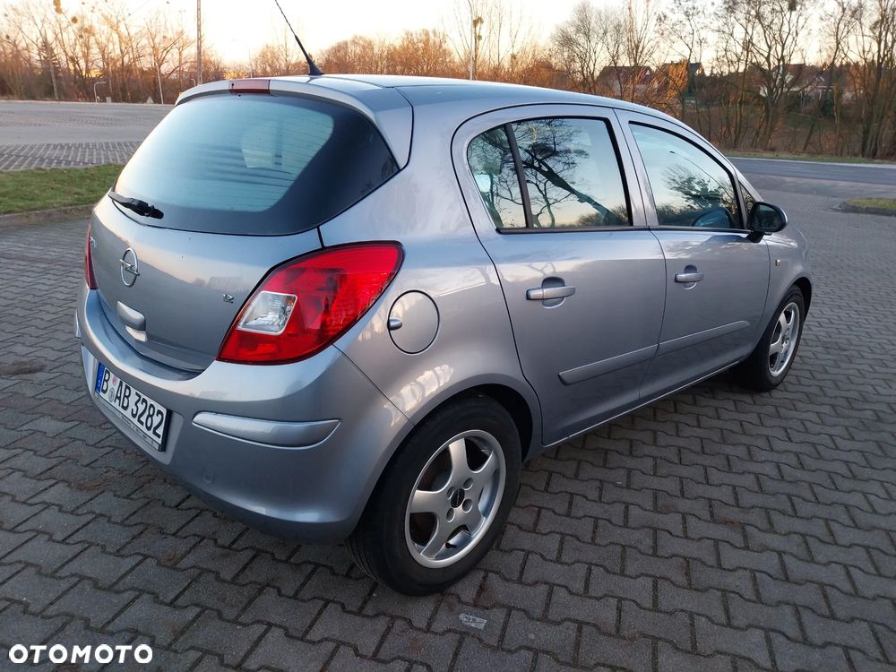 Opel Corsa 1.2 16V Edition - 7