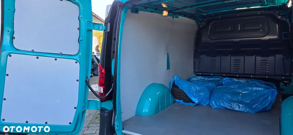 Mercedes-Benz Vito 114 CDI Long Automat 9-g Tronic - 27