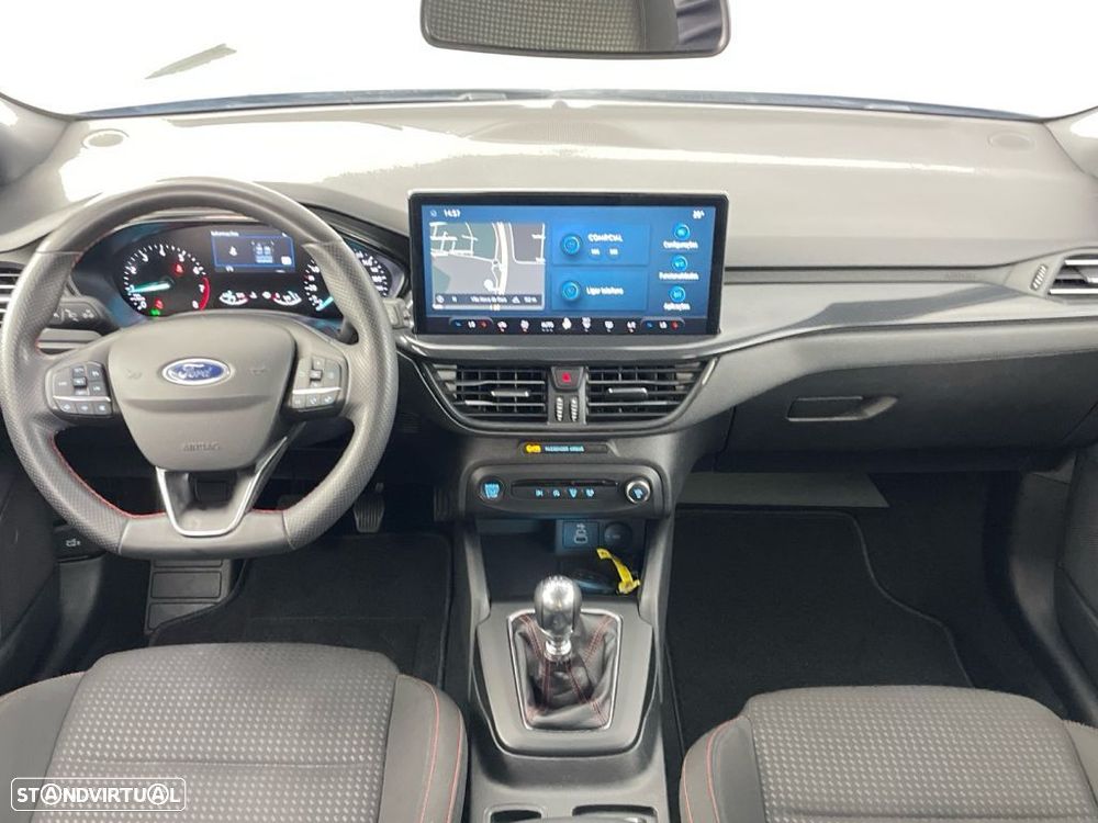 Ford Focus 1.0 EcoBoost MHEV ST-Line - 10
