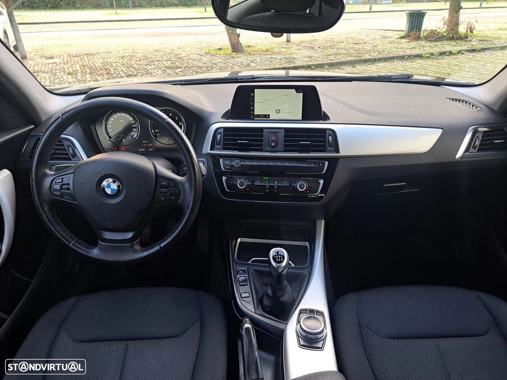 BMW 116 i Line Urban - 4