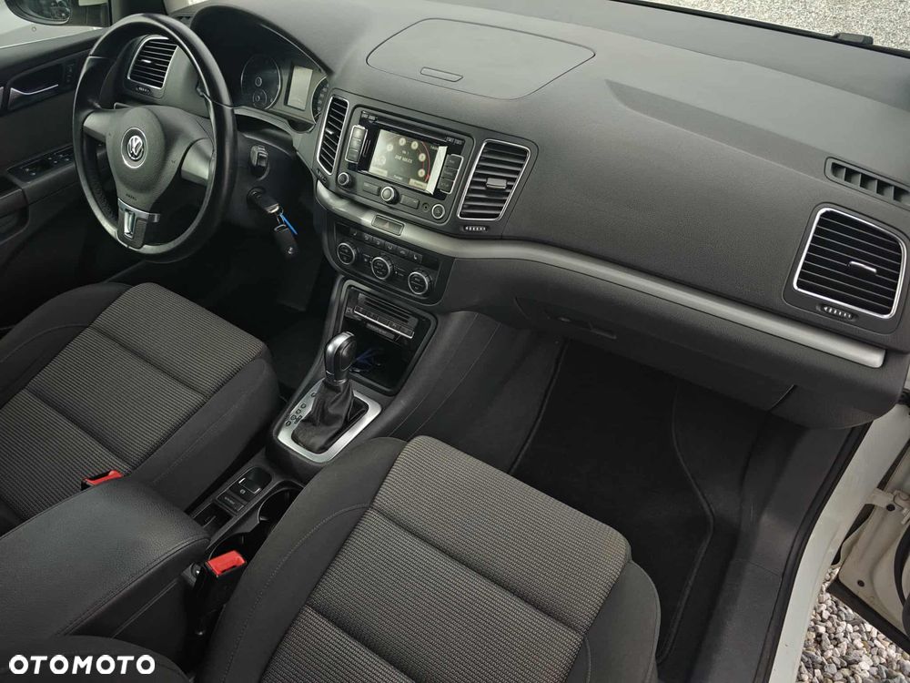 Volkswagen Sharan - 14
