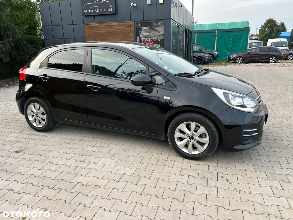 Kia Rio 1.2 L - 3