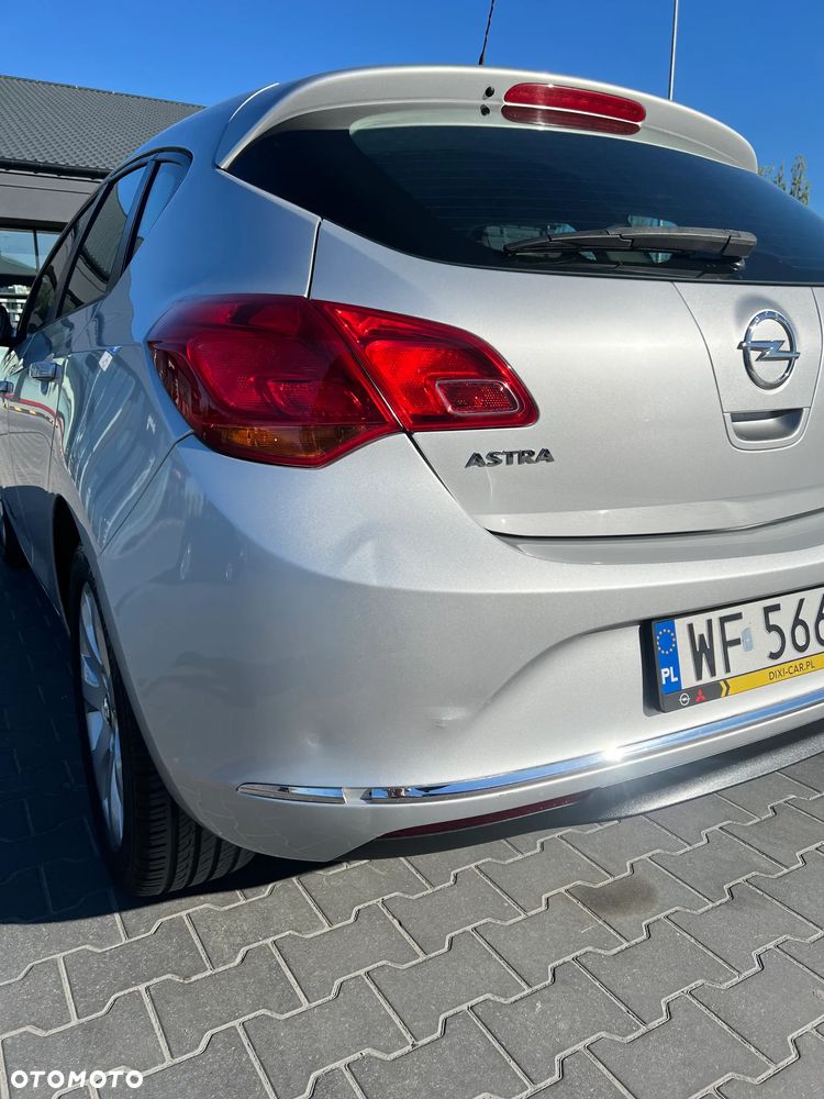 Opel Astra 1.6 CDTI Enjoy - 11